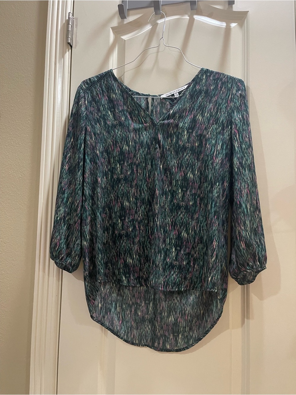 Collective Concepts Teal Multicolor Brushstroke V-Neck Blouse